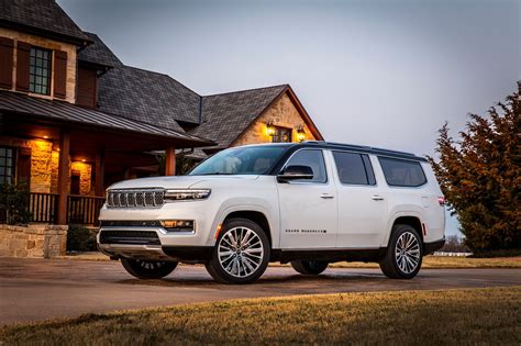 2023 Jeep Grand Wagoneer L First Look | Edmunds