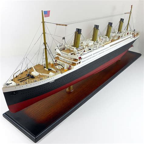 Large RMS Titanic Ship by Authentic Models by Authentic Models