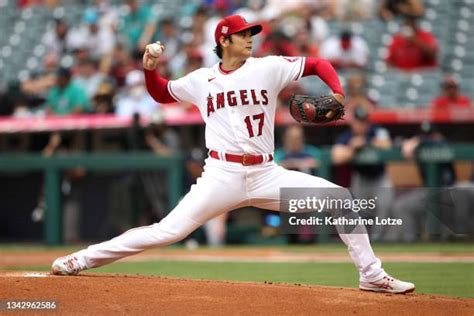 Shohei Ohtani Pitching Photos and Premium High Res Pictures - Getty Images