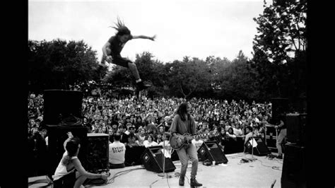 Pearl Jam Even Flow 1992 - YouTube