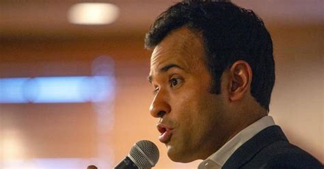 Vivek Ramaswamy dismisses polls ahead of Iowa caucuses - CBS News