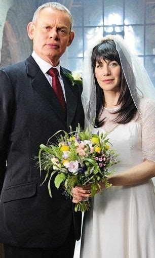 Louisa and Martin - Doc Martin S6E1 wedding. | Doc martin, Bride, Wedding