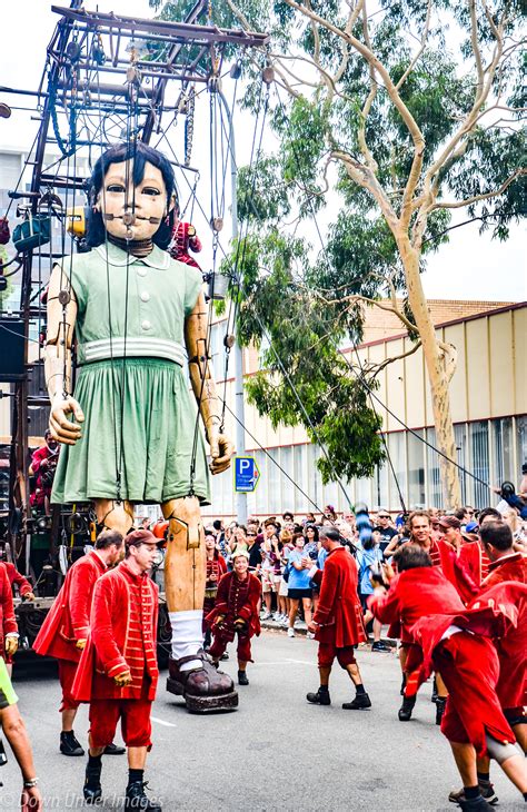 Giant Puppets in Perth, Western Australia, and The War Horse / myLot