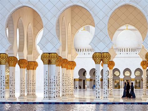 Sheikh Zayed Grand Mosque: your guide to visiting Abu Dhabi