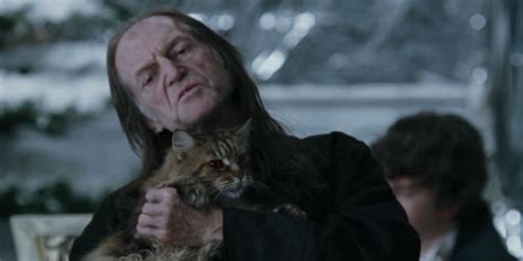 MYTHTERY: Is Mrs. Norris Really Filch's Wife?