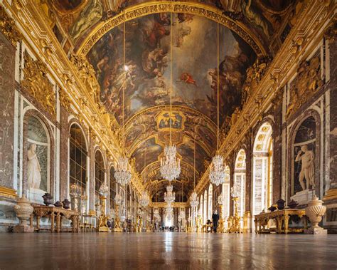 hall-of-mirrors-palace-versailles-paris-interior-ornate-travel-destination