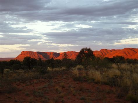 Outback - sunset | Sunrise sunset, Kings canyon, Sunset