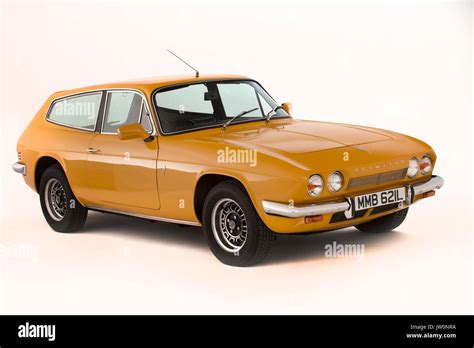 Reliant scimitar car hi-res stock photography and images - Alamy