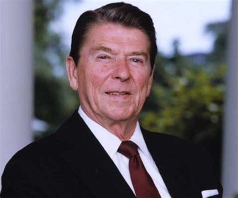 Ronald Reagan Biography - Facts, Childhood, Family Life & Achievements