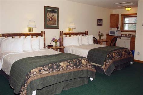 Accommodations - Gardiner, MT Hotel | Yellowstone Basin Inn