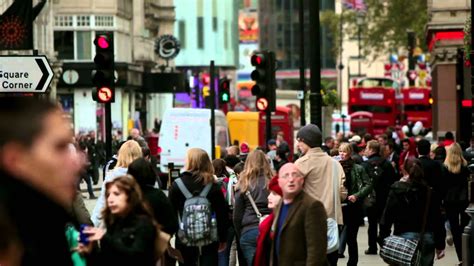 Busy people walking the city streets in London, HD Stock Footage - YouTube