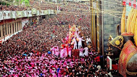 Ganpati Bappa Morya: Lalbaug Cha Raja Ganpati Visarjan