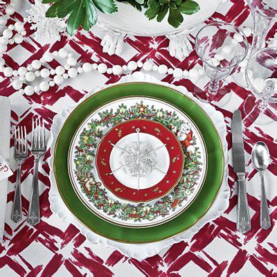 Christmas China Patterns You'll Love for Your Southern Home | Christmas ...