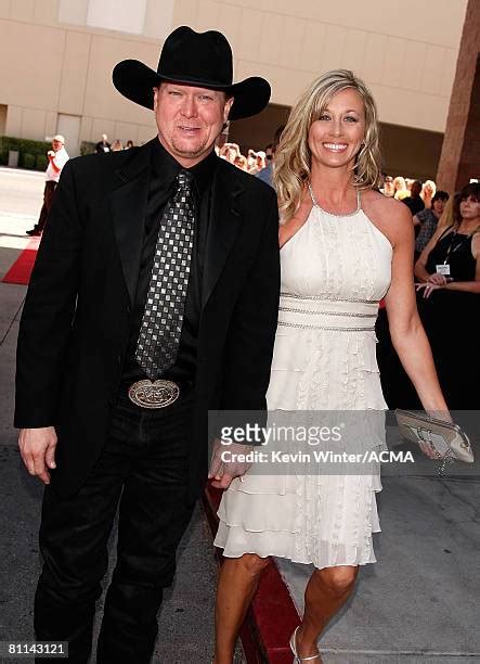 Tracy Lawrence Wife Photos and Premium High Res Pictures - Getty Images