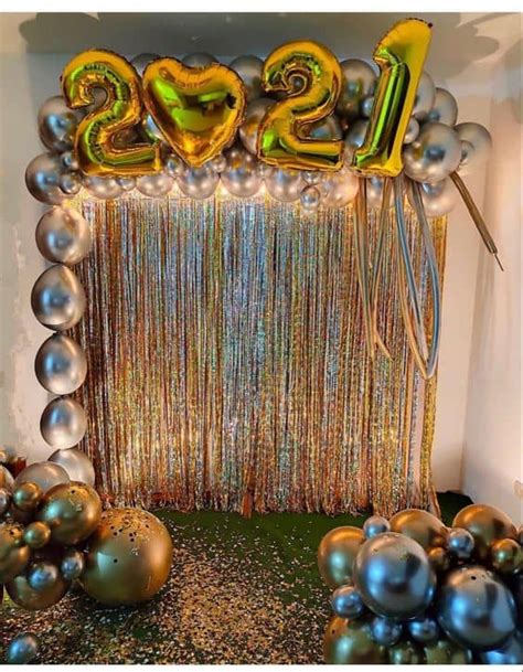 30+ Sparkly New Years Party Backdrop Ideas for 2024 - HubPages