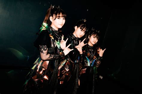 BABYMETAL welcomes MOMOMETAL as third member!