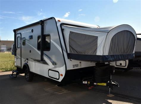 2017 Jayco Jay Feather Hybrid Travel Trailer RV Rentals