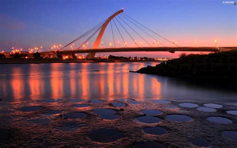 Night, bridge, River - For desktop wallpapers: 2560x1600