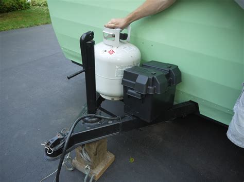 side by side mounting of propane and battery box | If we dec… | Flickr