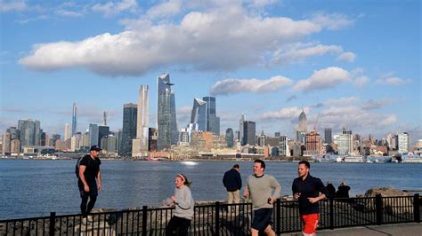 Coronavirus New Jersey: Hoboken closes all parks to prevent spread of COVID-19 - ABC7 New York