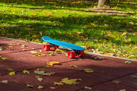 abandoned skateboard in park 9996569 Stock Photo at Vecteezy