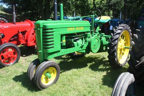 John Deere Model B - Tractor & Construction Plant Wiki - The classic ...