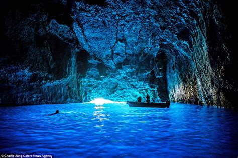 Charlie Jung photographs world's most breathtaking underwater caves in ...