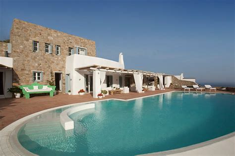 Villas in Greece with private pool | Book your villa 2024