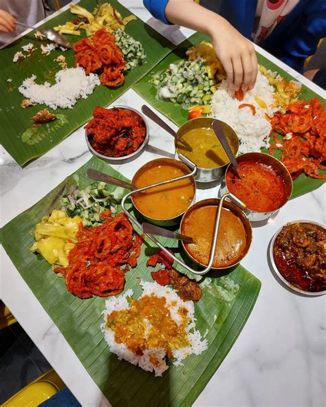 History of Banana Leaf Rice in Malaysia - BananaBro