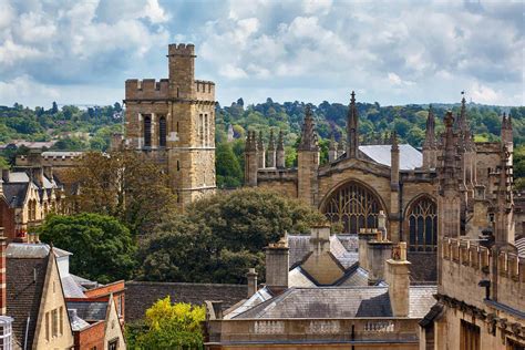 Living In Winchester – 6 Great Reasons To Move There