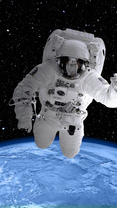 Astronaut in Space Suit 4K 8K Wallpapers | HD Wallpapers | ID #28053