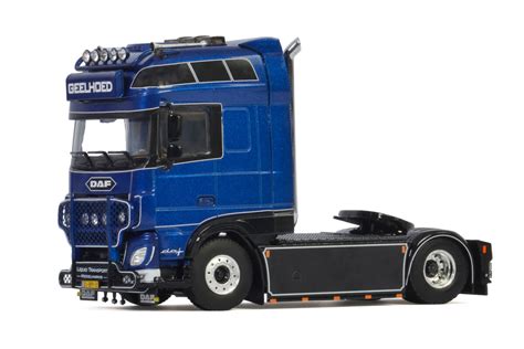 Geelhoed; DAF XF SUPER SPACE CAB MY2017 | WSI Models