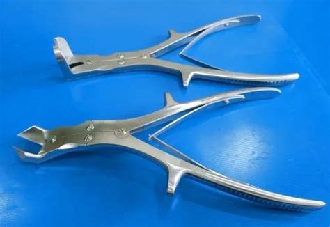 Still Horsley Key Bone Cutter at best price in Delhi by Divine Surgicals | ID: 20436019812