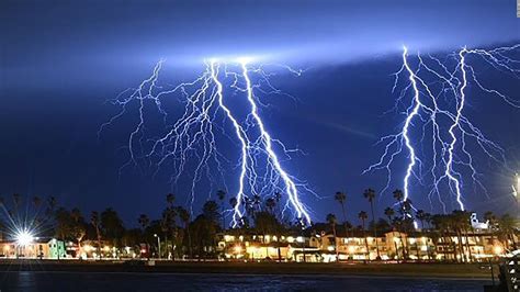 Southern California storm: photos capture lightning's dramatic show - CNN