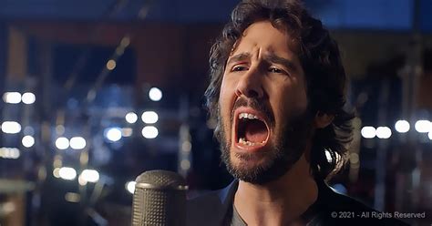 Josh Groban touches hearts with 'Bring Him Home'