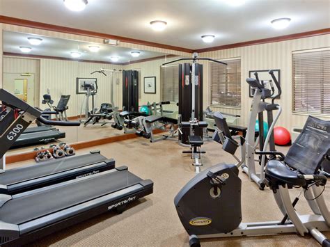 Pet-Friendly Hotels Chantilly | Staybridge Suites Chantilly Dulles