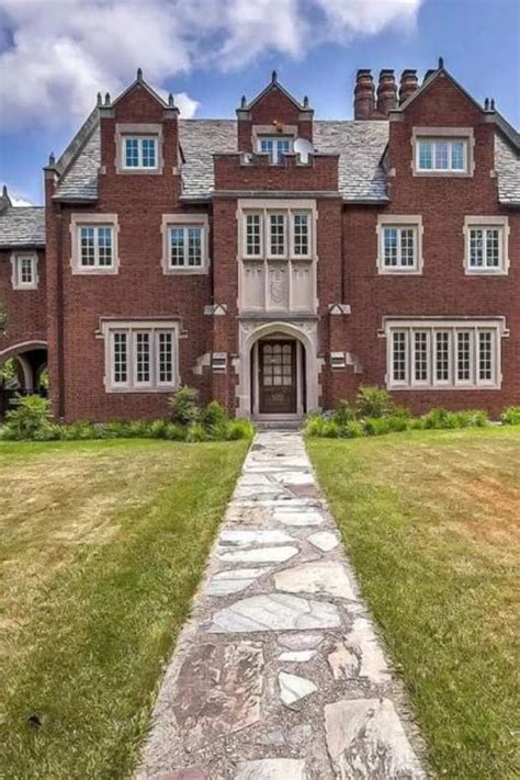 1926 Mansion For Sale In Baltimore Maryland — Captivating Houses in 2020 | Mansions for sale ...