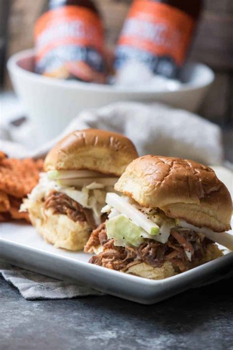 Crock Pot Pulled Pork Sliders - Hunger Thirst Play