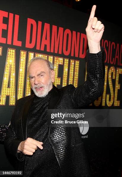 Neil Diamond poses at the opening night of the new Neil Diamond... News Photo - Getty Images