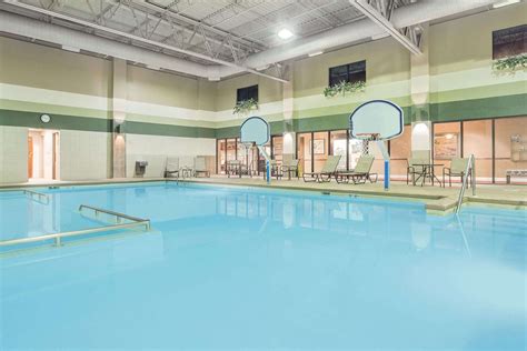 Ramada Hotel Waupaca, WI - See Discounts