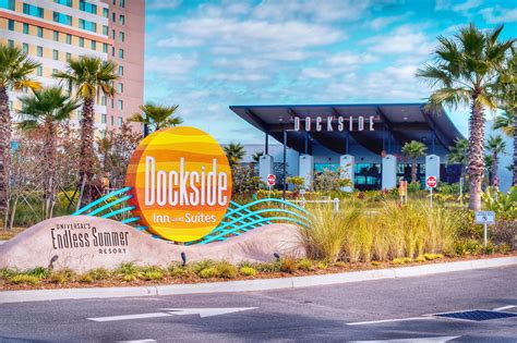 Universal’s Endless Summer Resort – Dockside Inn and Suites