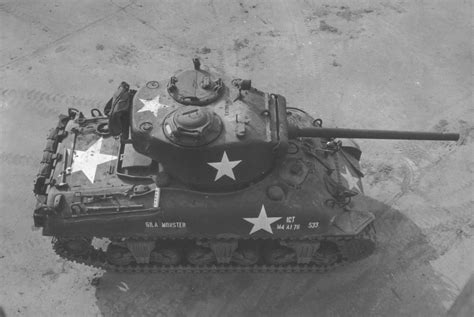 The Sherman M4A1 76W: This first 76 Sherman into Combat in US Hands ...