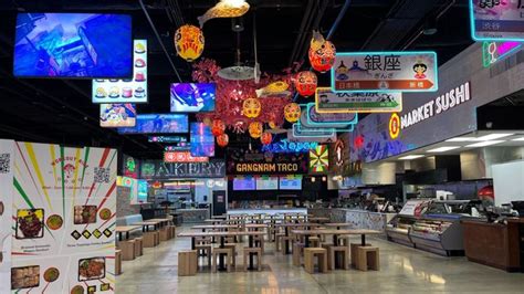 New Asian grocery store and food court Gangnam Market opens in Chicago - Axios Chicago