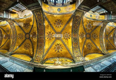 Byzantine mosaic in the vault of the narthex, Hagia Sophia, Istanbul, Turkey Stock Photo - Alamy