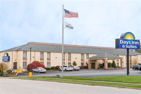 DAYS INN & SUITES BY WYNDHAM BLOOMINGTON/NORMAL IL - Updated 2024 Prices & Hotel Reviews