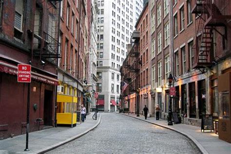 Walking Tour: Charming Streets of New York City