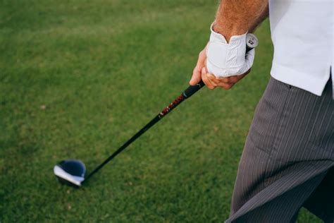 Strong Vs Weak Golf Grip: How They Shape Your Game