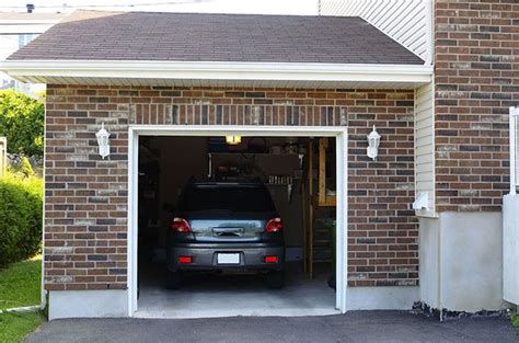 Why you should store your car, not your junk, in the garage - Car Blog