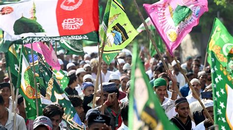 Eid Milad-un-Nabi 2023: Muslims participate in processions to mark birth anniversary of Prophet ...