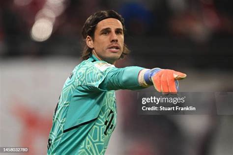 Yann Sommer Bundesliga Photos and Premium High Res Pictures - Getty Images